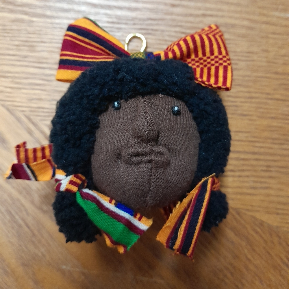 Beautiful Brown Granny Keychain NWT Size:OS    Handmade